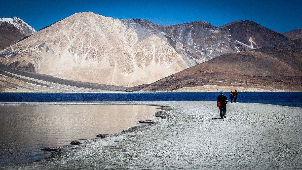 Pangong Tso Lake, ladakh" best time to visit in ladakh"